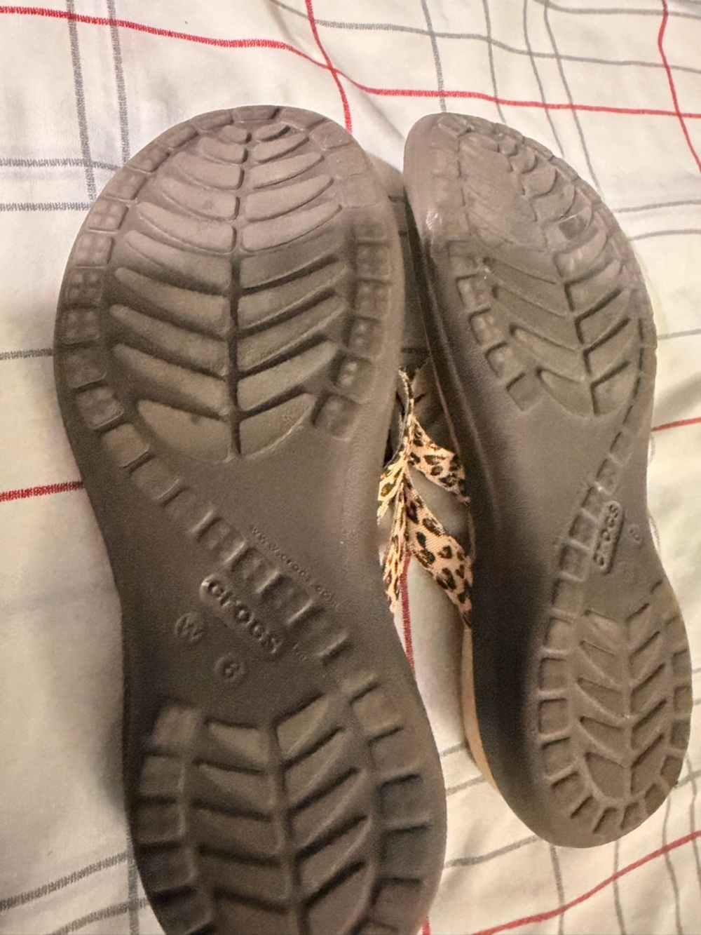 CROCS Women’s Tan Wedge Sandals with Leopard-Print Straps - Picture 4 of 4